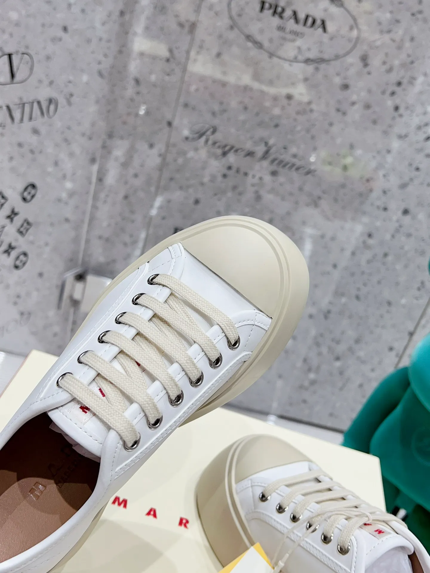 👟👟Ex-factory price 480👟👟 marni big-toe shoes, the latest version, with chip version! New version of outsole, new color, so all colors are in stock!